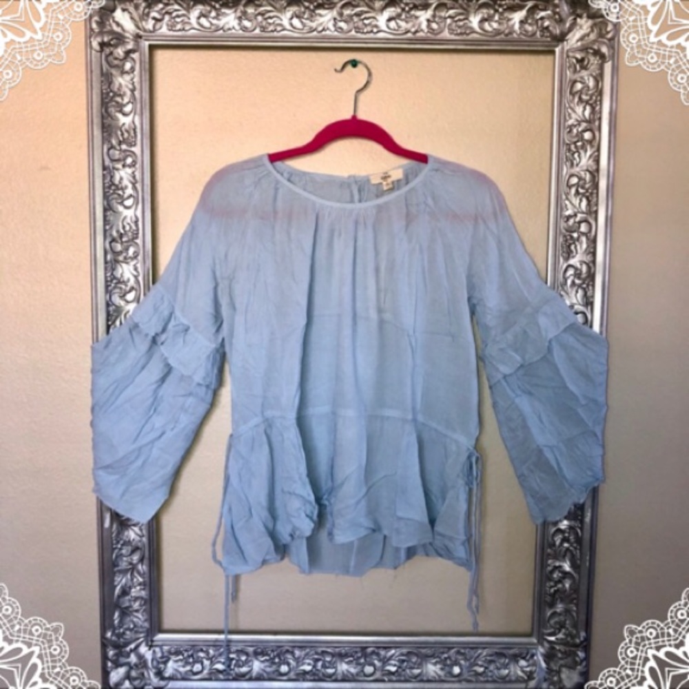 Flowy Blue Bell Sleeve Blouse - Picture 4 of 11